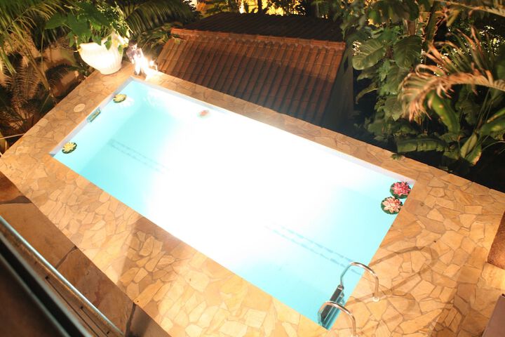 Pool 44 of 58