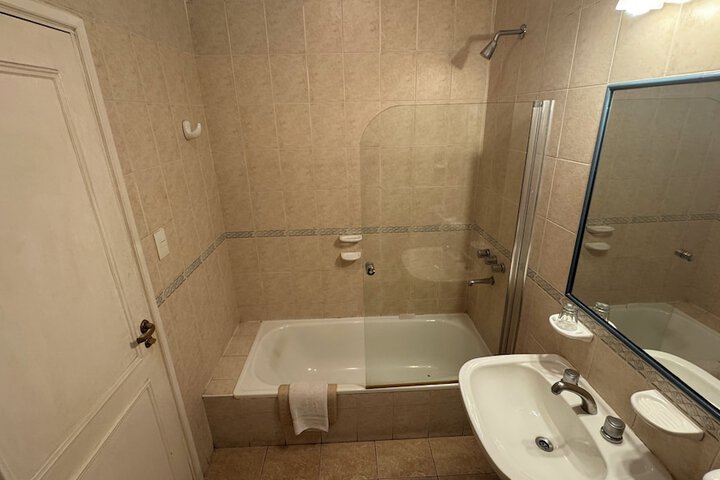 Room 107 of 138