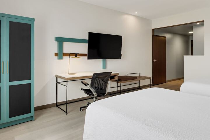 Room 14 of 51