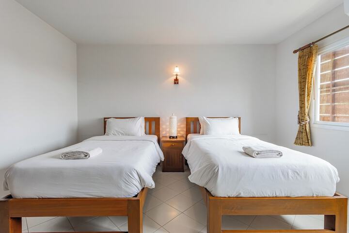 Room 16 of 45