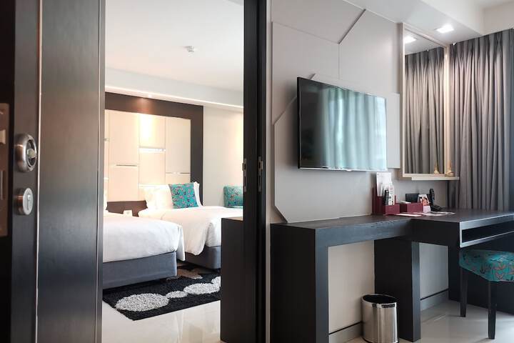 Room 11 of 130