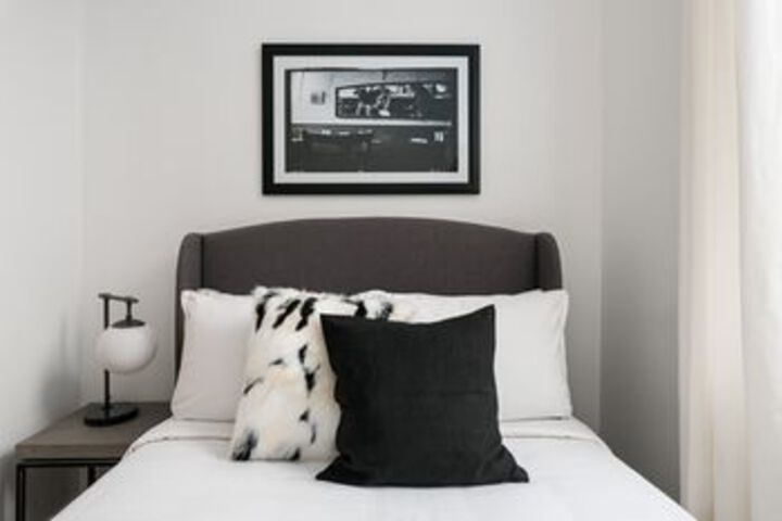 Room 8 of 22