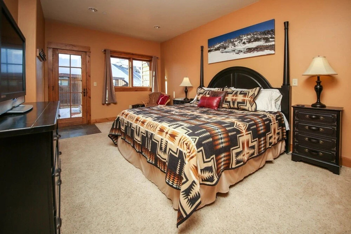 Room 3 of 13