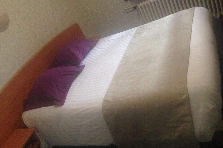 Room 42 of 65