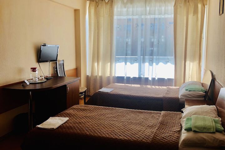 Room 3 of 34