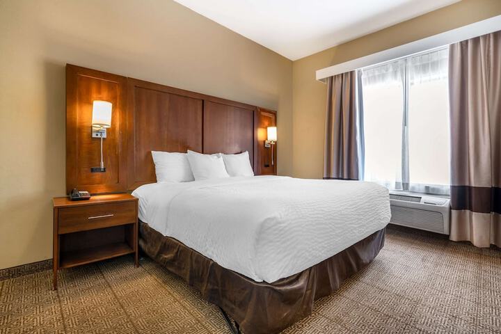 Room 8 of 34