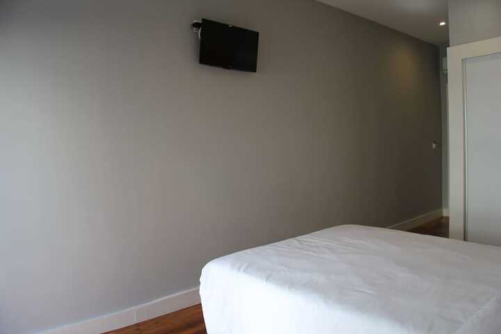 Room 30 of 79