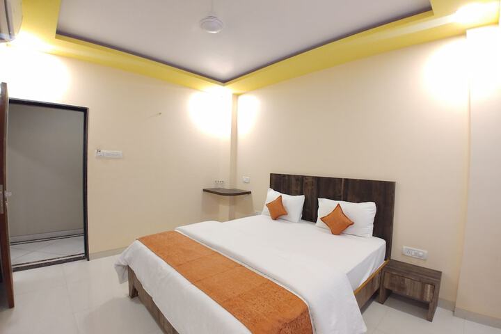 Room 10 of 36