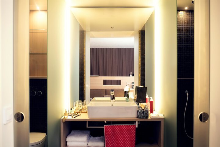 Room 38 of 67