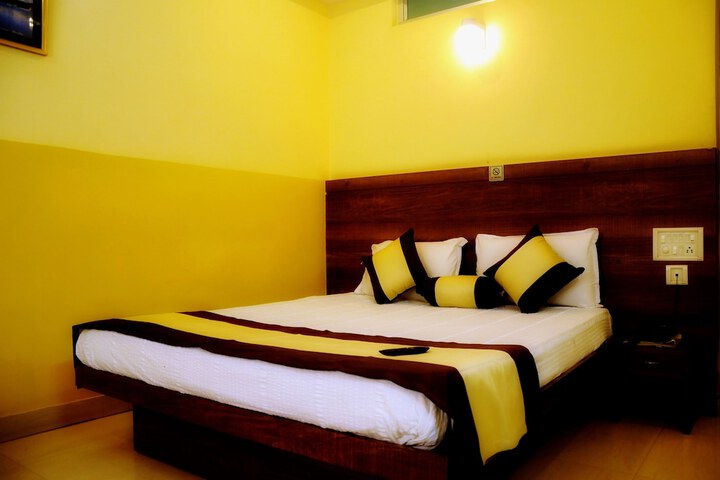 Room 17 of 36