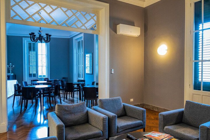 Business Center 37 of 39