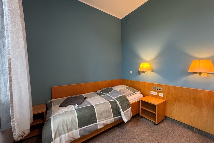 Room 36 of 54