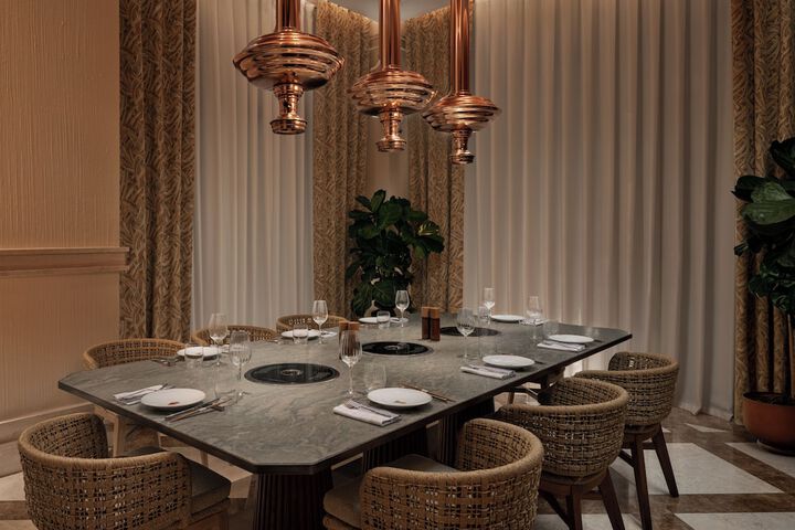 Dining 61 of 93
