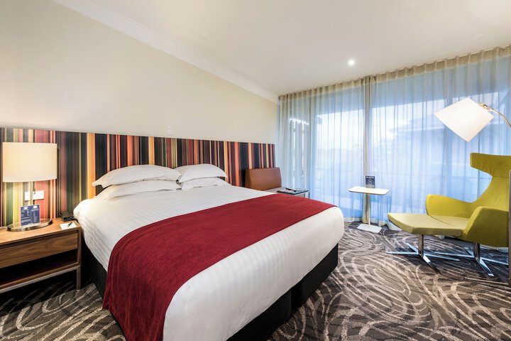 Room 20 of 100