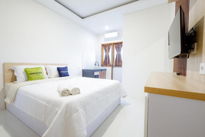 Urbanview Hotel Syariah The Ragunan Residence Cilandak