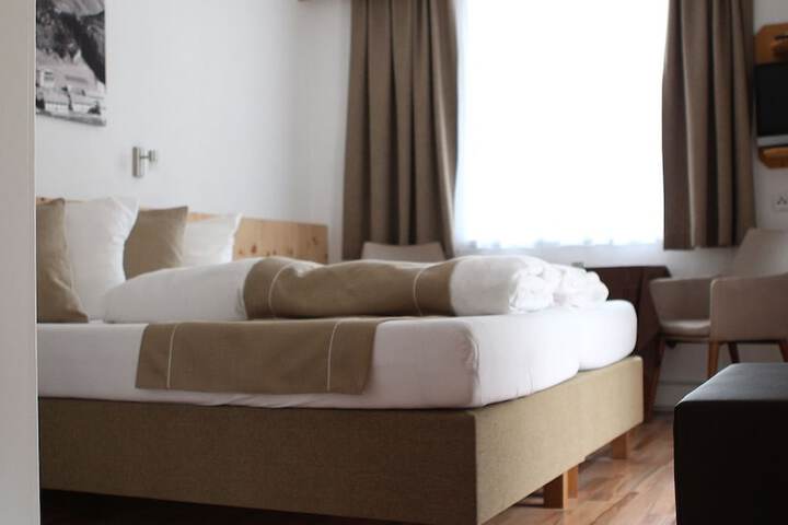 Room 5 of 56