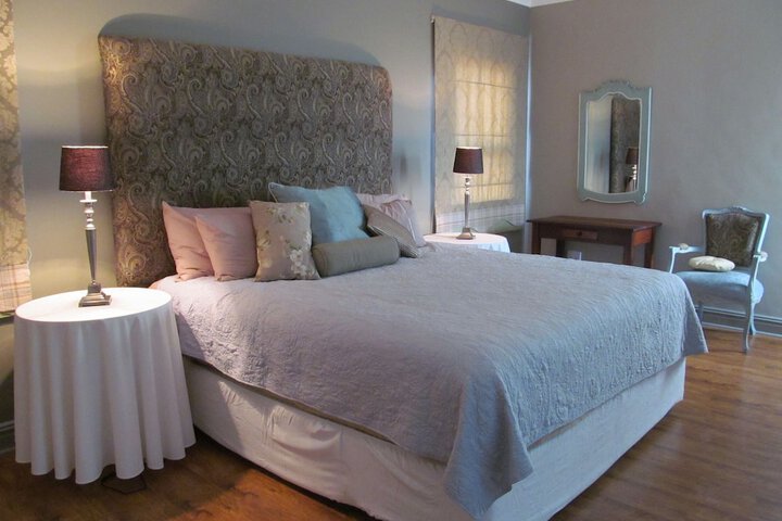 Room 12 of 34