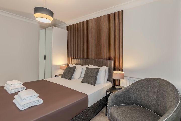 Room 56 of 125
