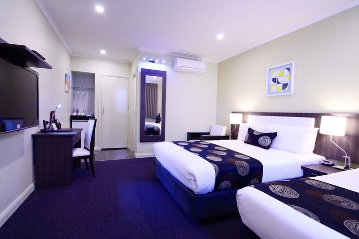 Room 14 of 48
