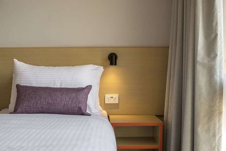 Room 9 of 44