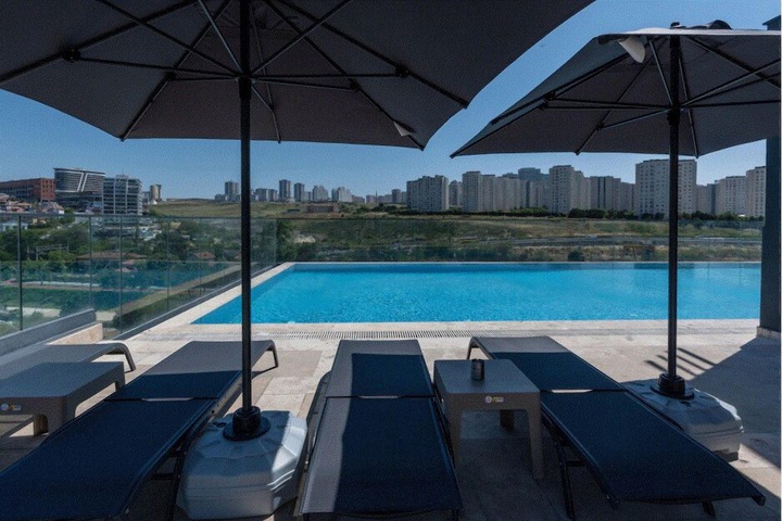 Pool 79 of 92