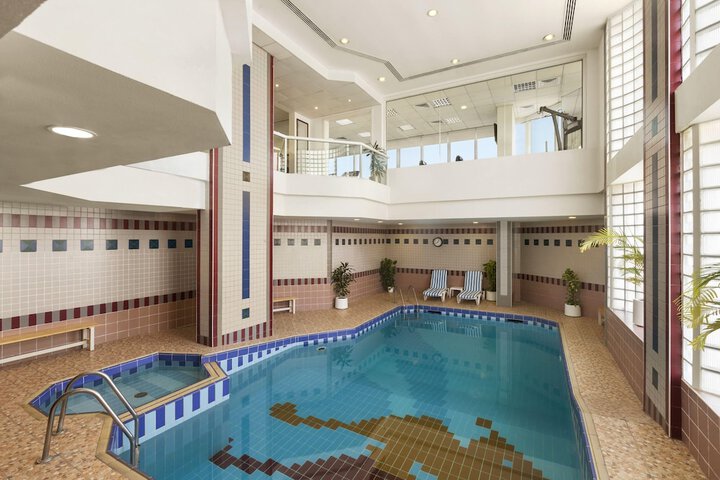 Pool 38 of 96