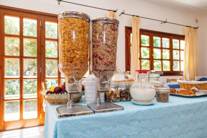 Breakfast area