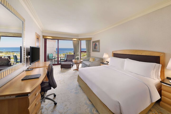 Room 15 of 106