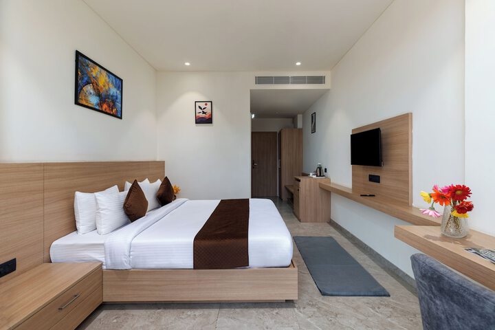 Room 6 of 35