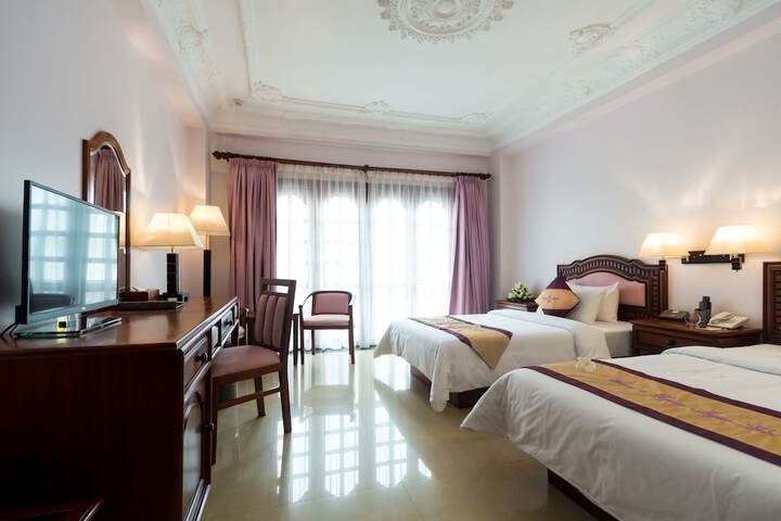 Room 18 of 73