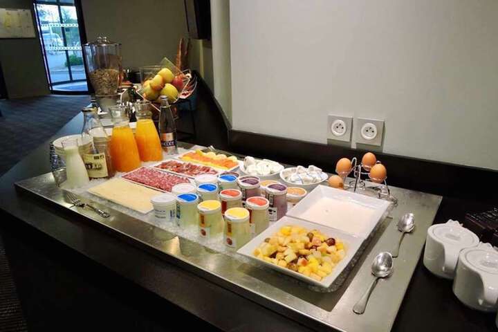 Breakfast area