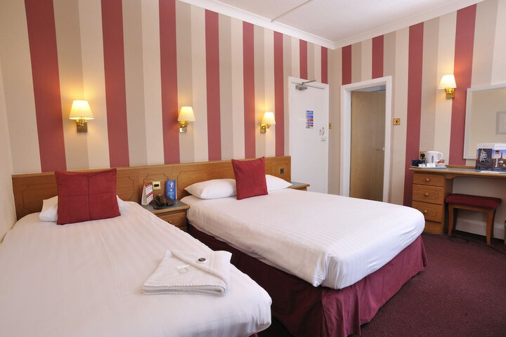 Room 7 of 60