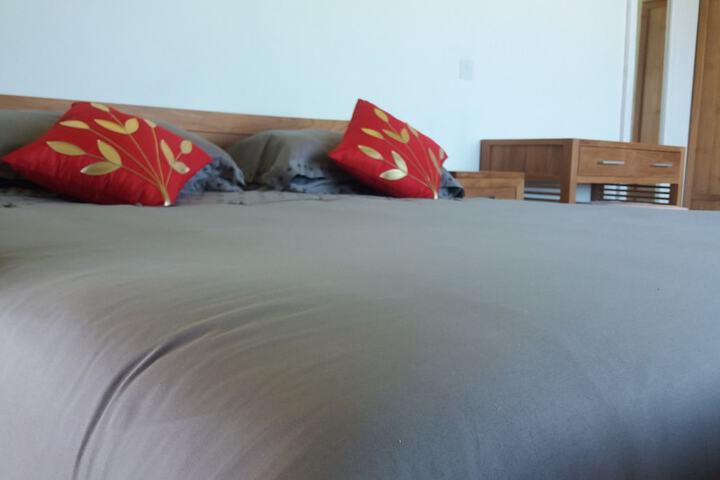 Room 5 of 40