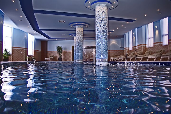 Pool 60 of 86