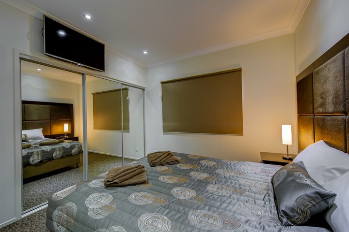 Room 9 of 43