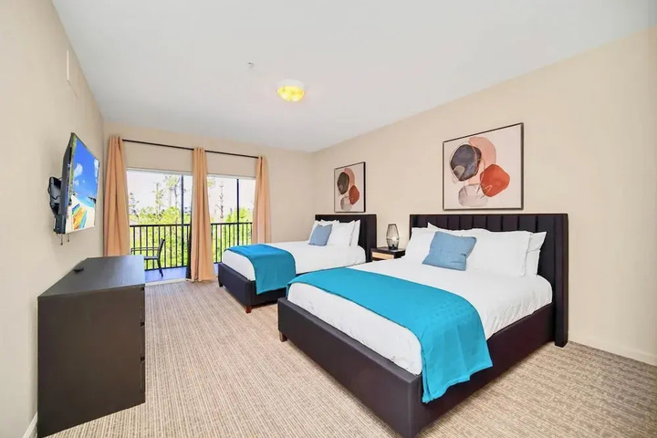 Room 2 of 16