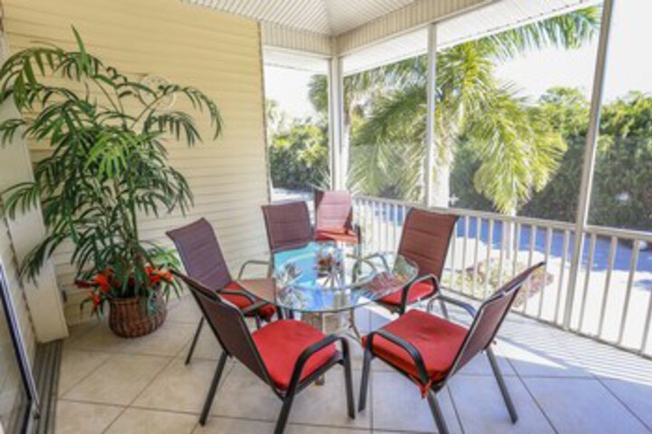 Terrace/Patio 2 of 32