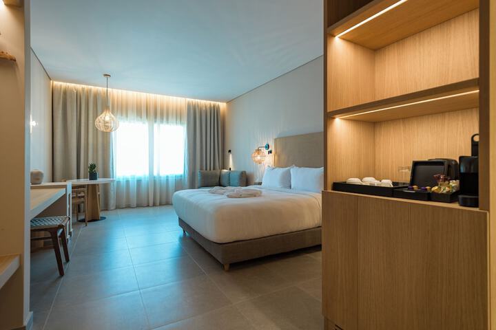 Room 5 of 47