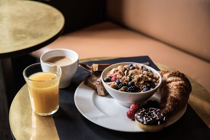 Breakfast/Coffee Service 99 of 119