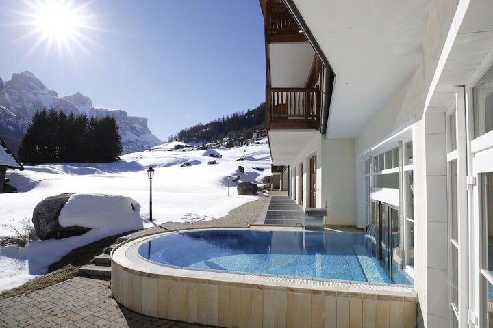 Pool 17 of 43