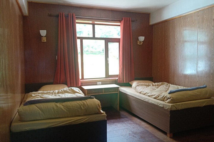 General 3 of 18