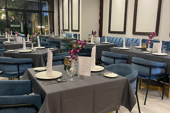 Dining 157 of 211