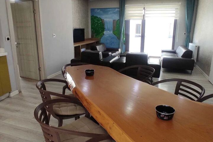 Room 9 of 31