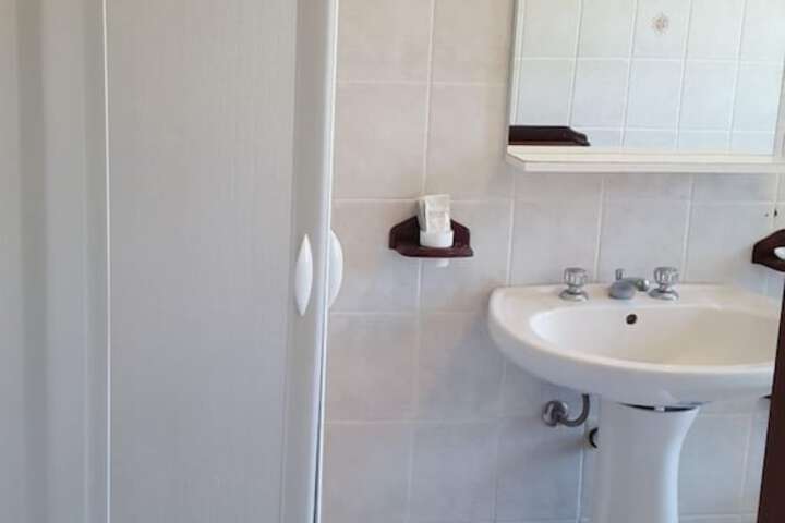 Room 12 of 12