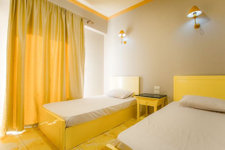 Room 3 of 21
