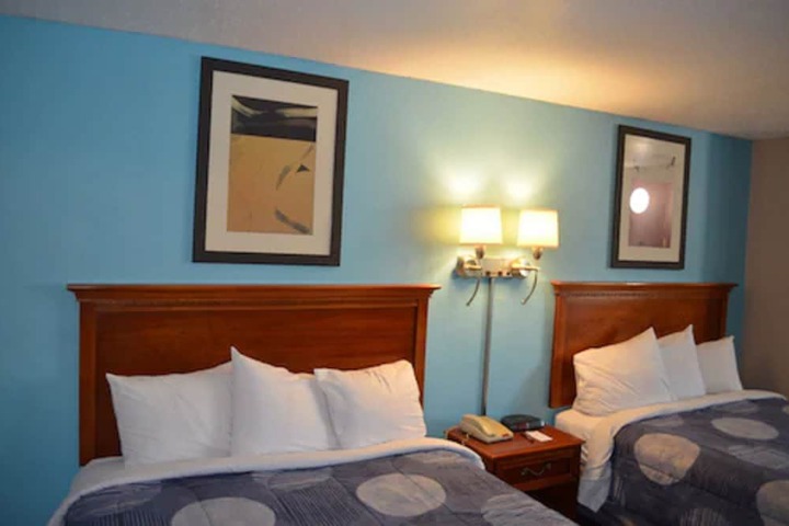 Room 7 of 23