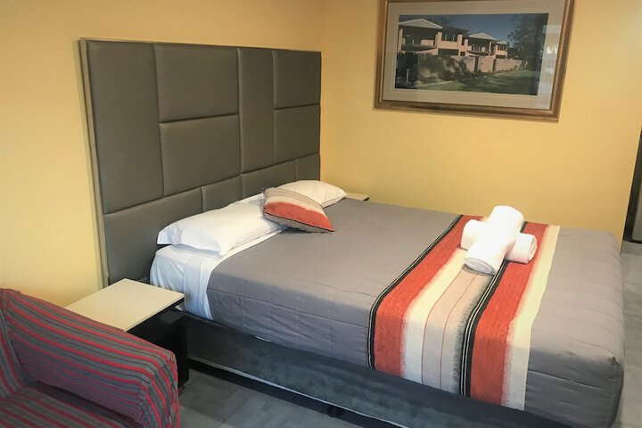 Room 16 of 99