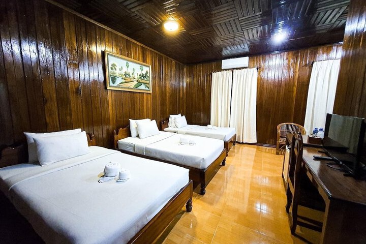 Room 8 of 38