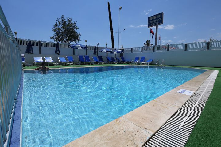 Hotel Pool