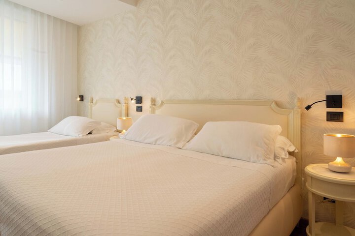Room 164 of 247